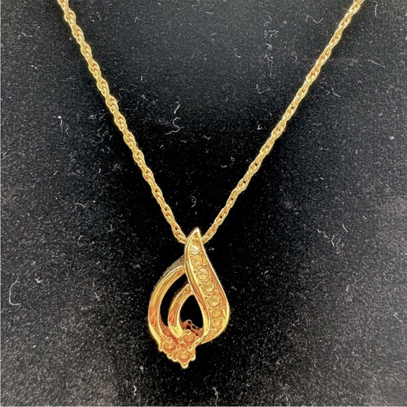 ✨WALL OPTION Christian Dior Vintage Crystal Pendant Necklace - Picture 4 of 7